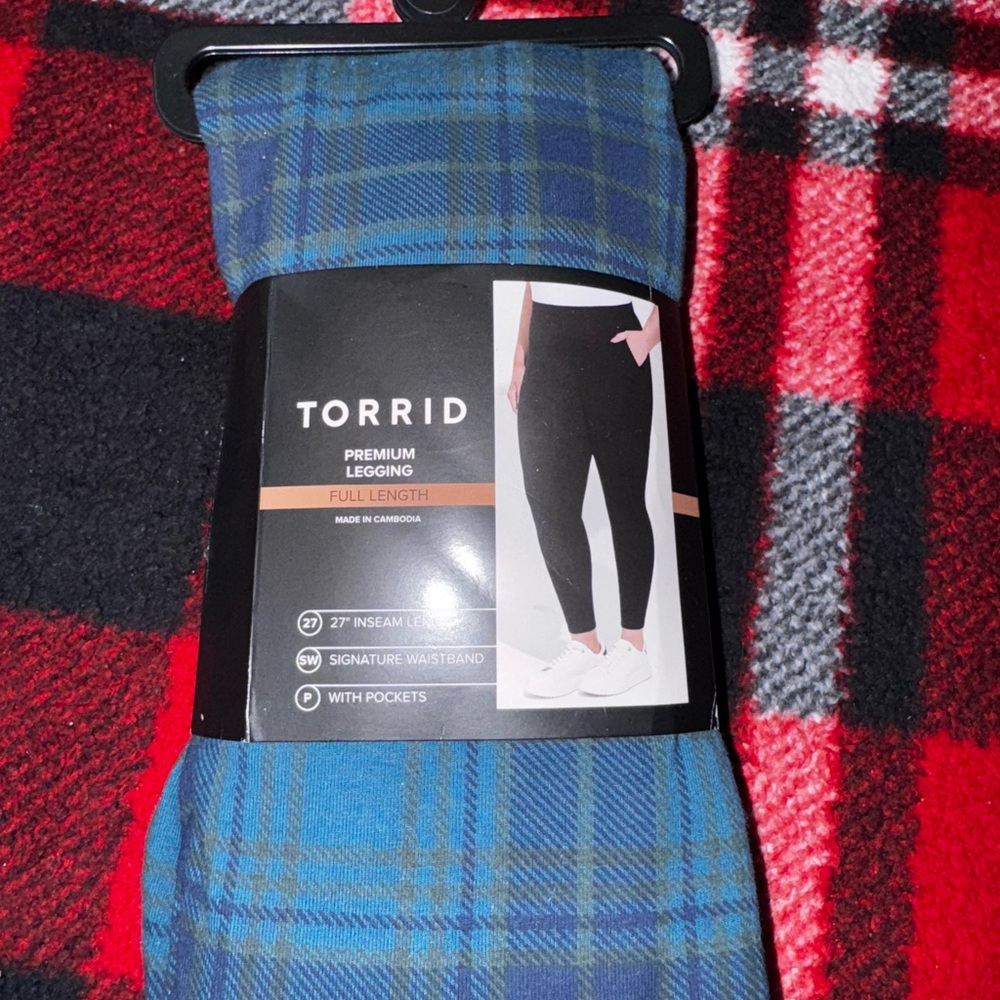 2/$25- Torrid Teal Plaid Premium Leggings